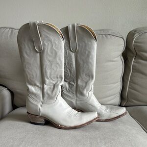 Women's white Western/cowgirl Boots